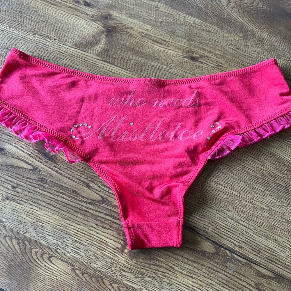 Victorias Secret Sexy Little Things “Who Needs Mistletoe?”Panty size Small